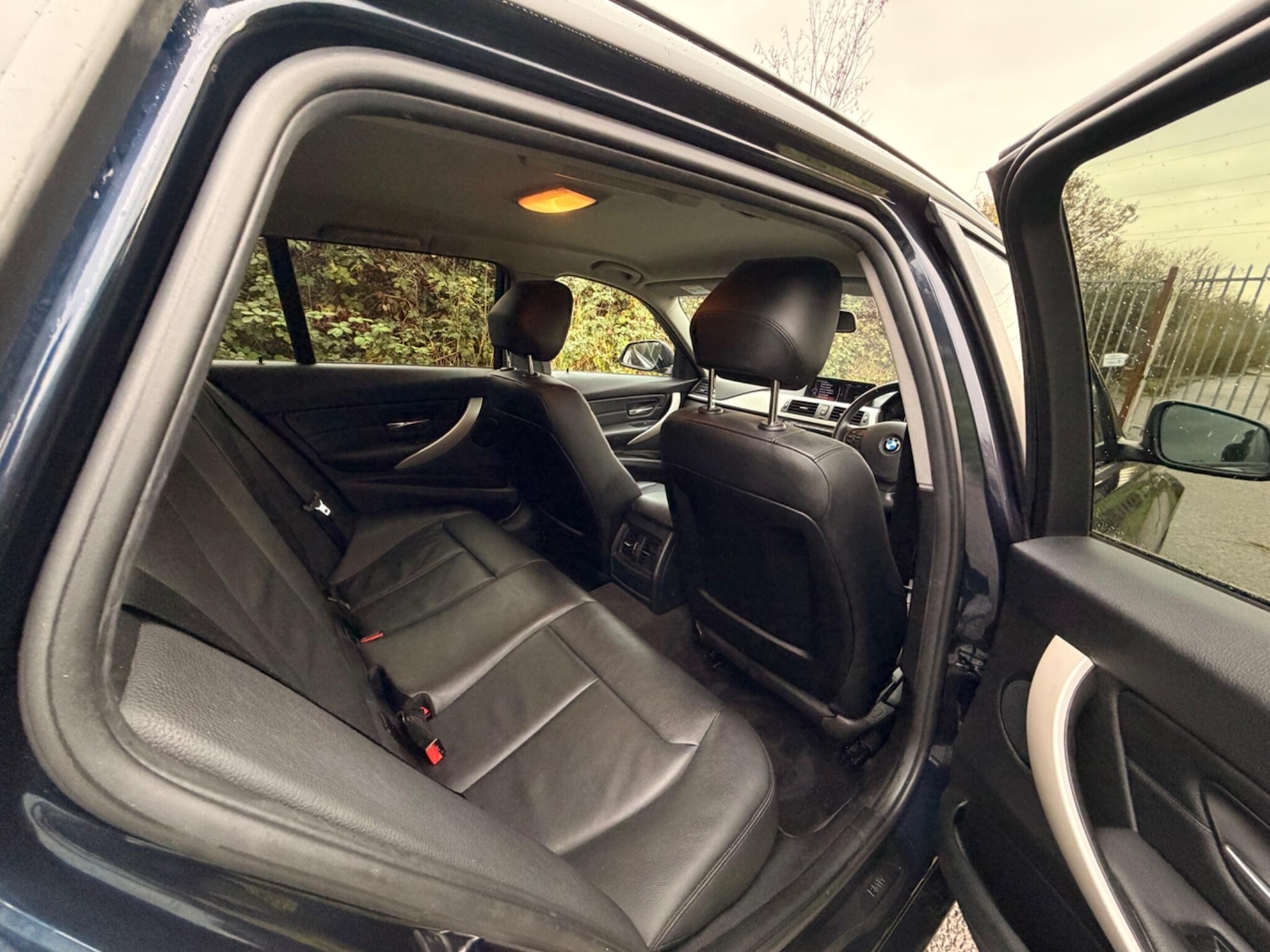 Used BMW 3 Series 2015 for sale - 76608163: Photo 25