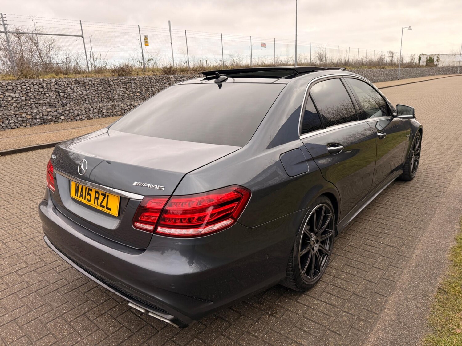 Used Mercedes-Benz E Class 2015 for sale - 77425882: Photo 12