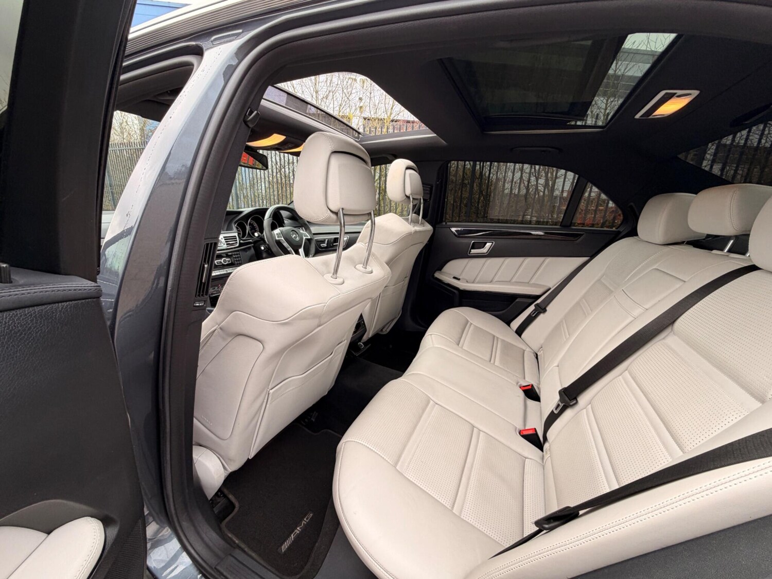 Used Mercedes-Benz E Class 2015 for sale - 77425882: Photo 14