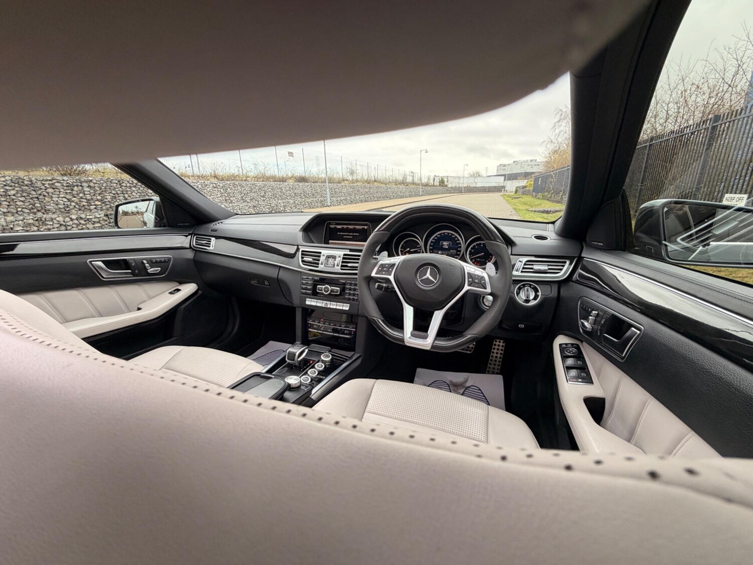 Used Mercedes-Benz E Class 2015 for sale - 77425882: Photo 16