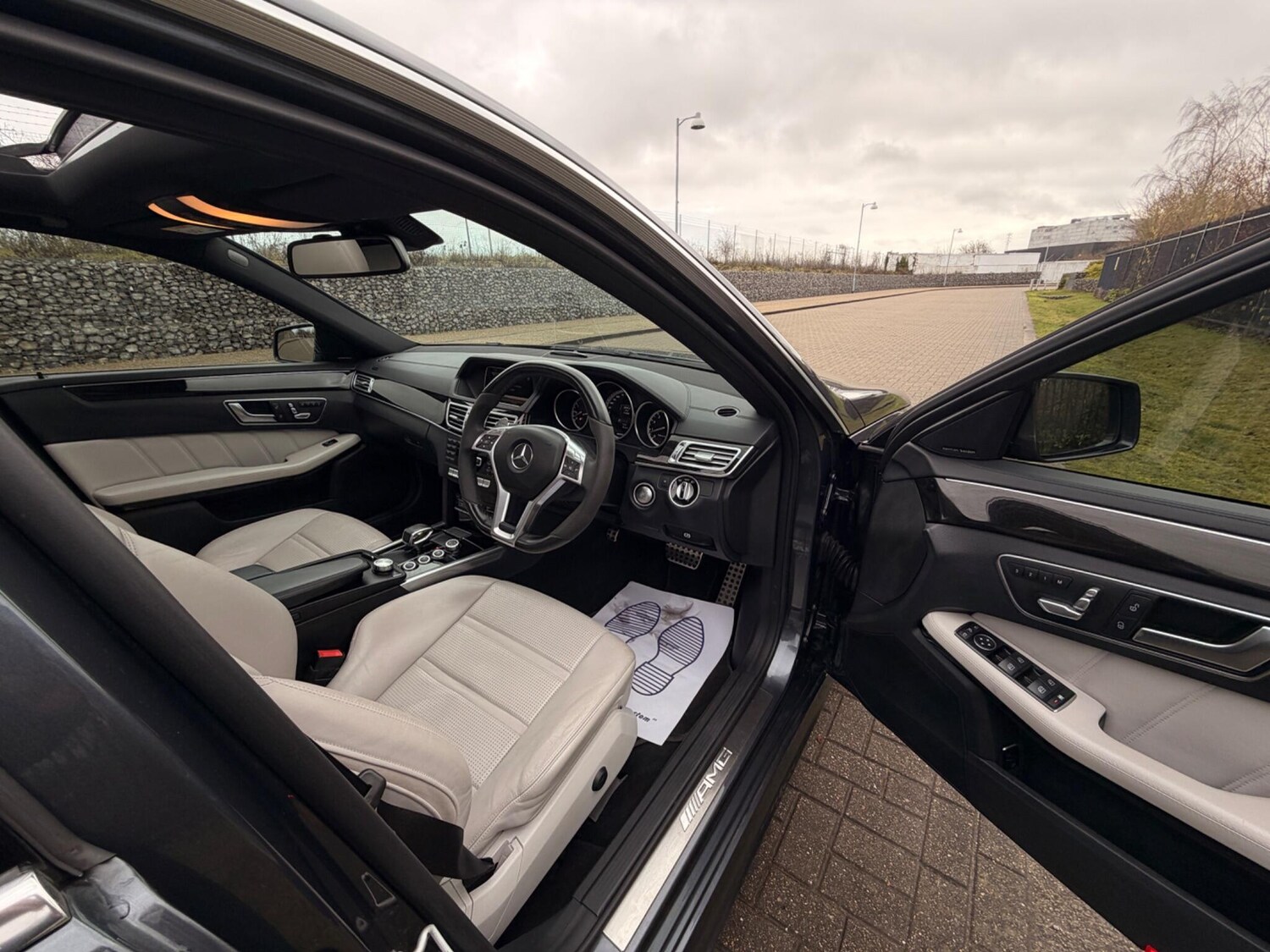 Used Mercedes-Benz E Class 2015 for sale - 77425882: Photo 22