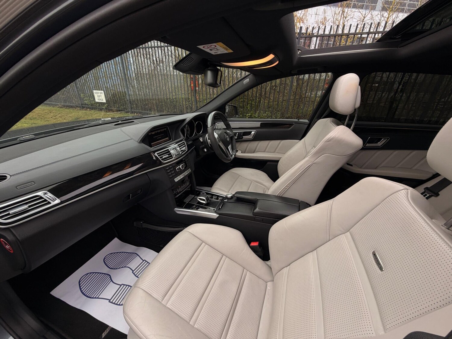 Used Mercedes-Benz E Class 2015 for sale - 77425882: Photo 45