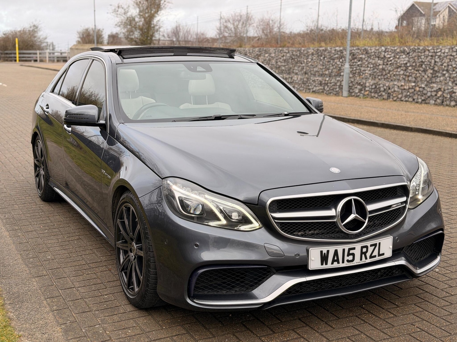 Used Mercedes-Benz E Class 2015 for sale - 77425882: Photo 6