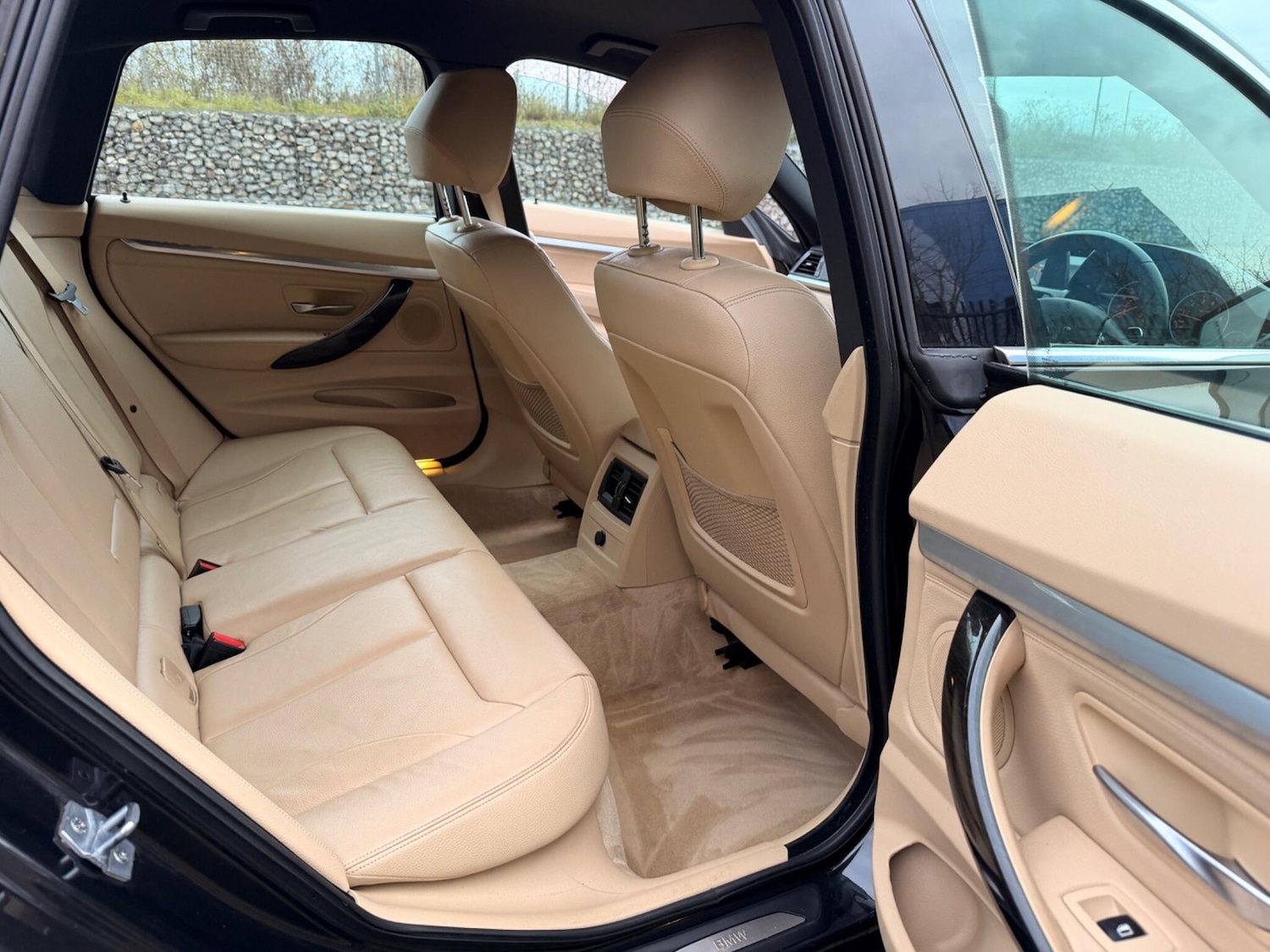 Used BMW 3 Series 2013 for sale - 76667124: Photo 11