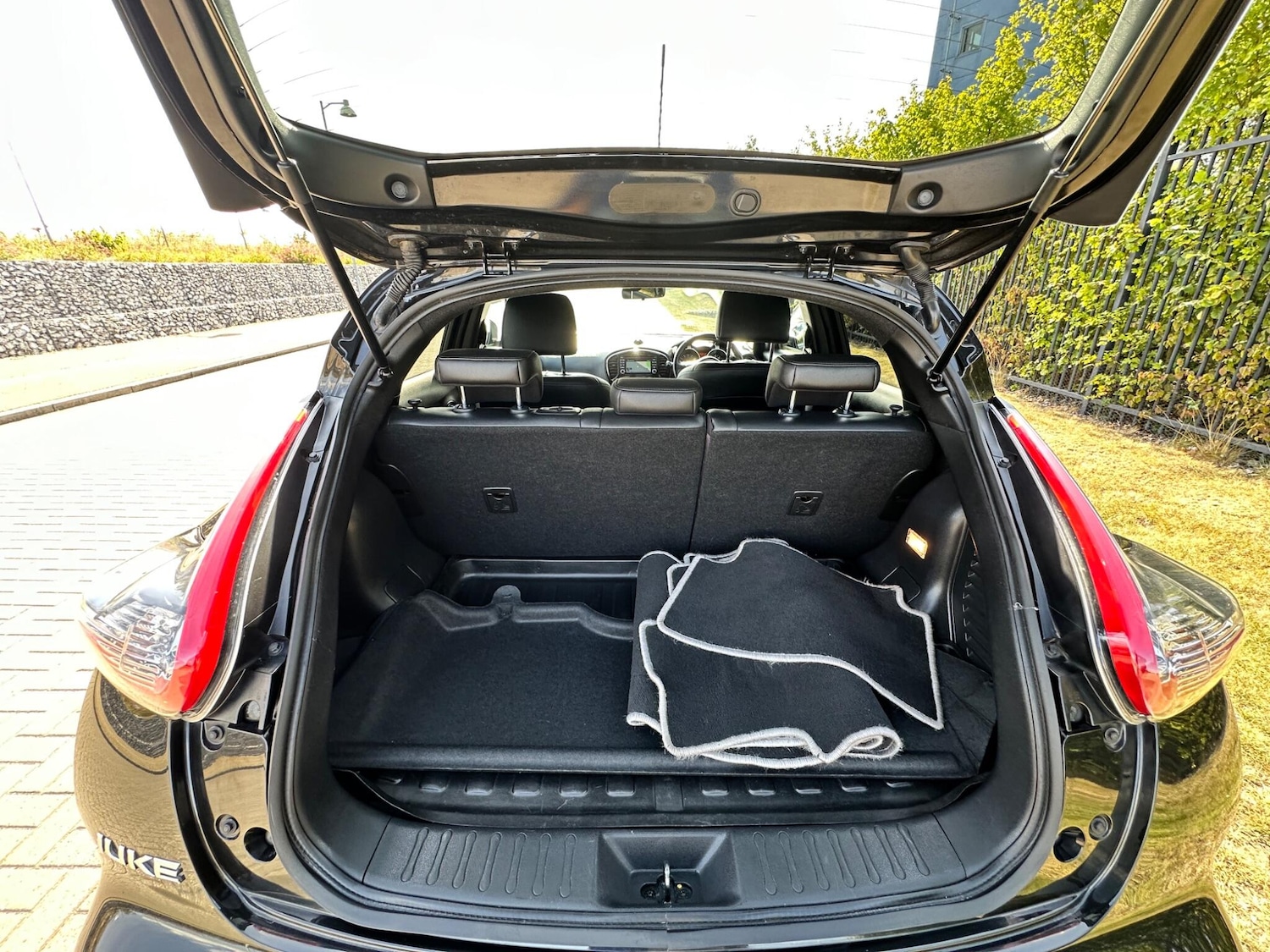 Vehicle 46