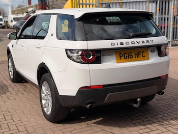Used Land Rover Discovery Sport 2016 for sale - 78231930: Photo