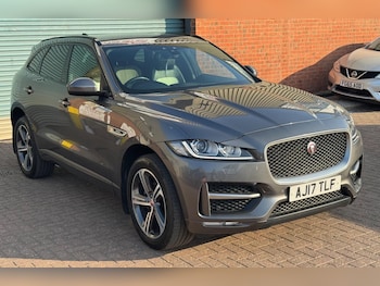 Used Jaguar F-Pace 2017 for sale - 79337085: Photo