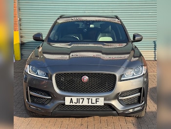 Used Jaguar F-Pace 2017 for sale - 79337085: Photo