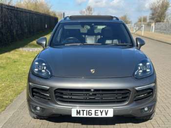 Used Porsche Cayenne 2016 for sale - 74161378: Photo