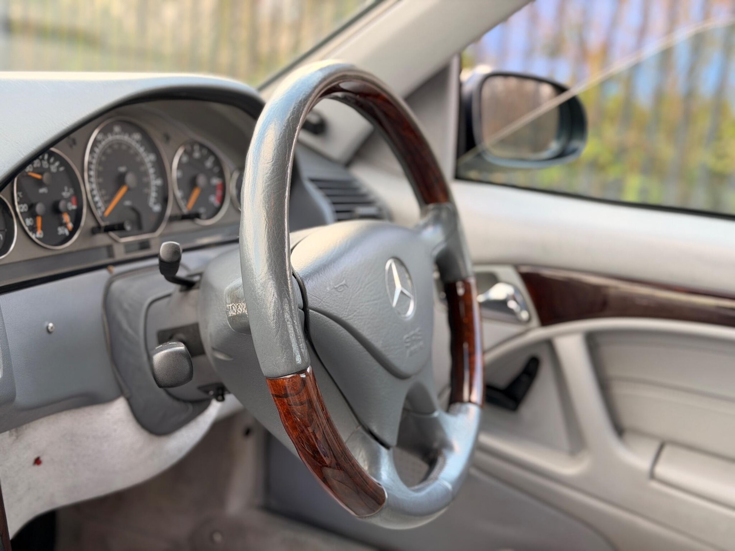 Used Mercedes-Benz SL for sale - 77671062: Photo 11