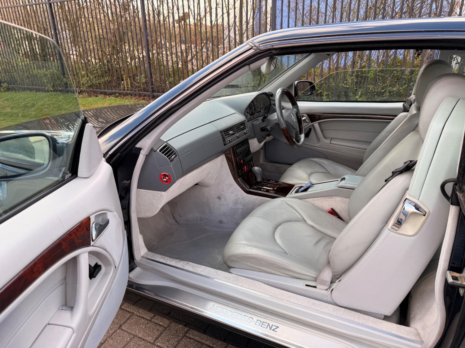 Used Mercedes-Benz SL for sale - 77671062: Photo 14