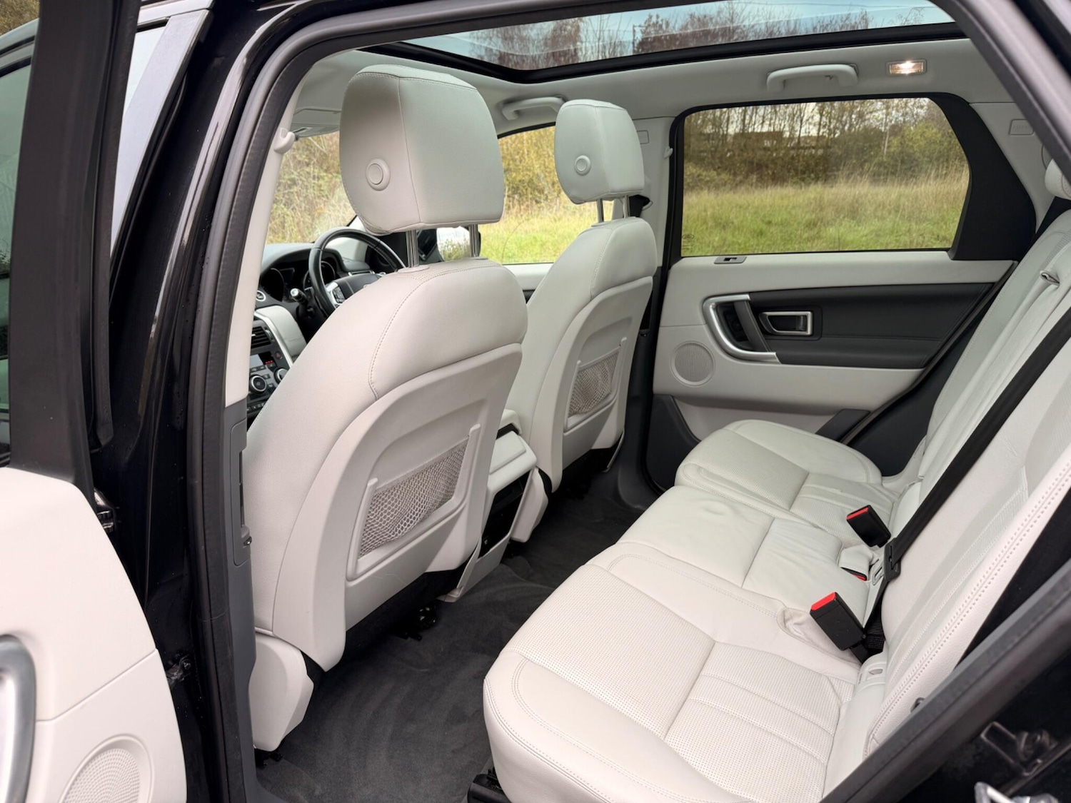 Used Land Rover Discovery Sport for sale - 76656990: Photo 34