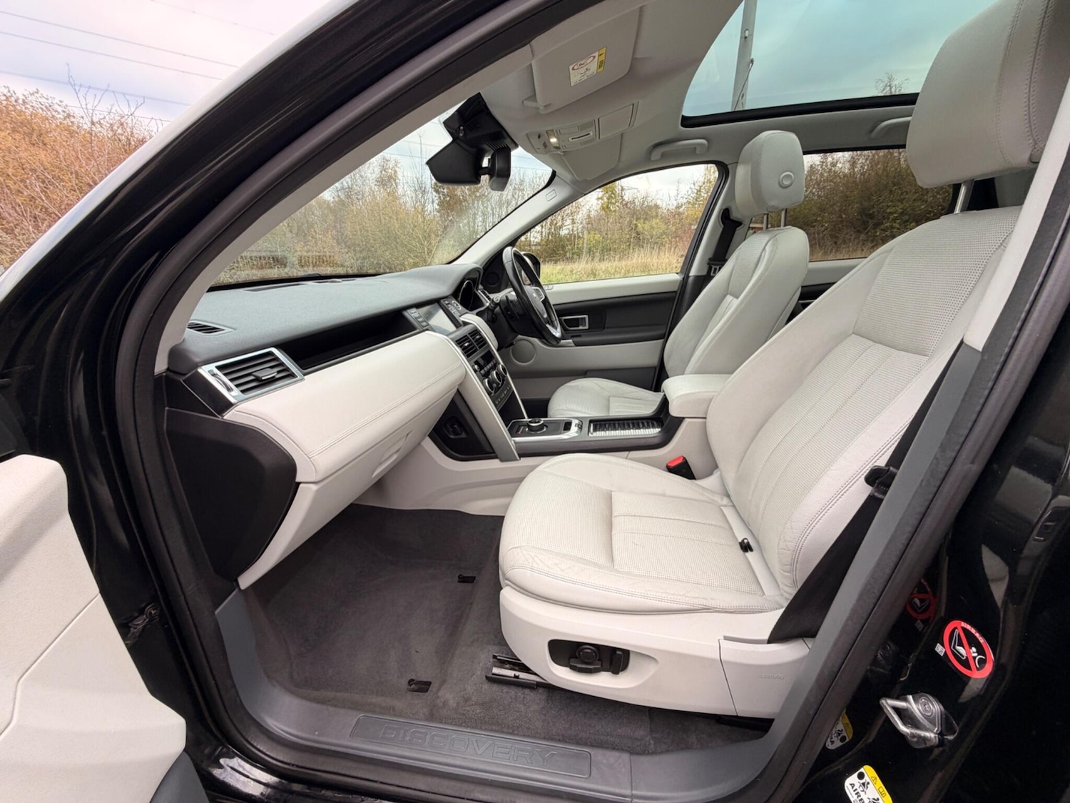 Used Land Rover Discovery Sport for sale - 76656990: Photo 41