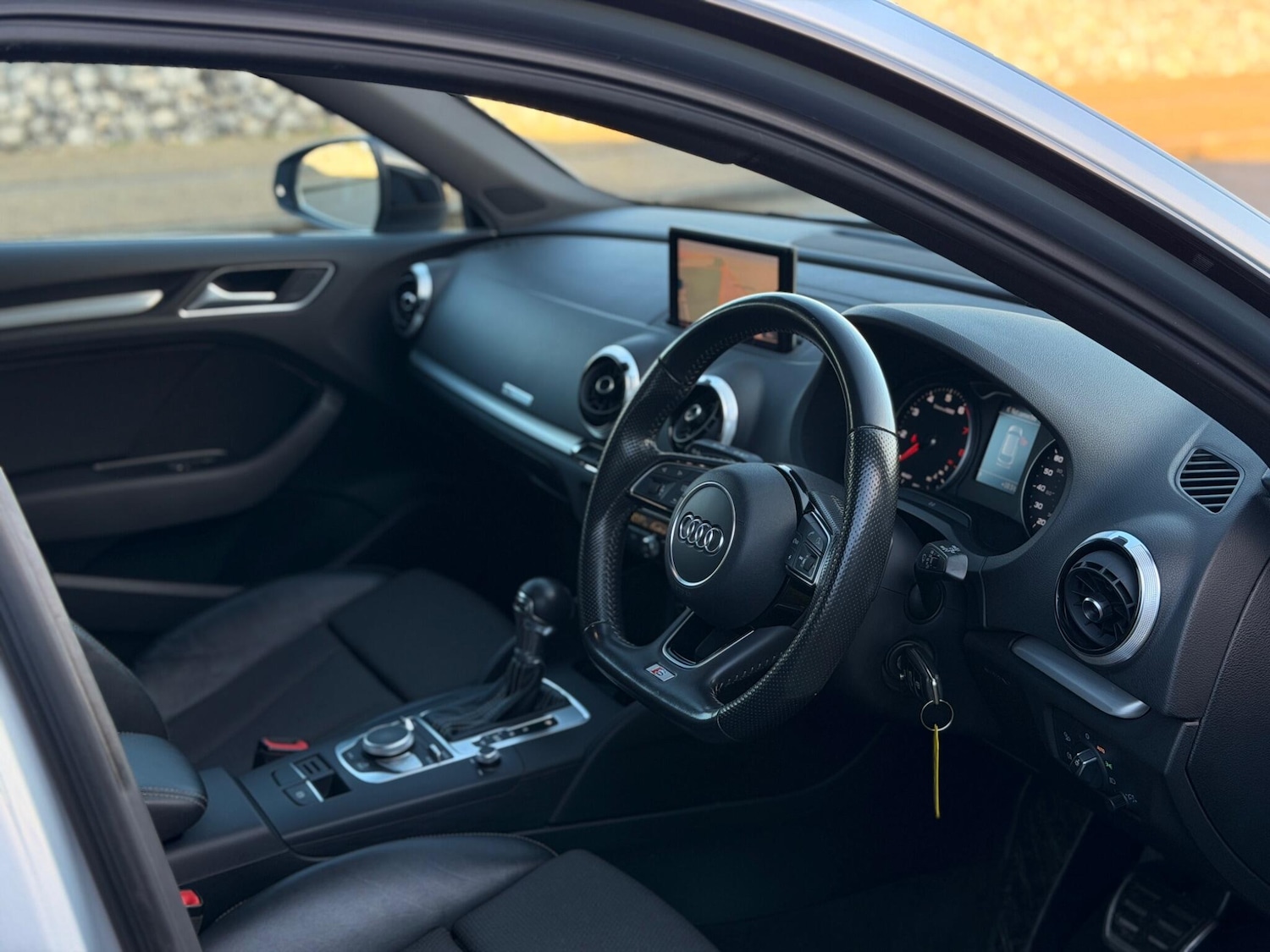 Used Audi A3 2017 for sale - 76801874: Photo 7