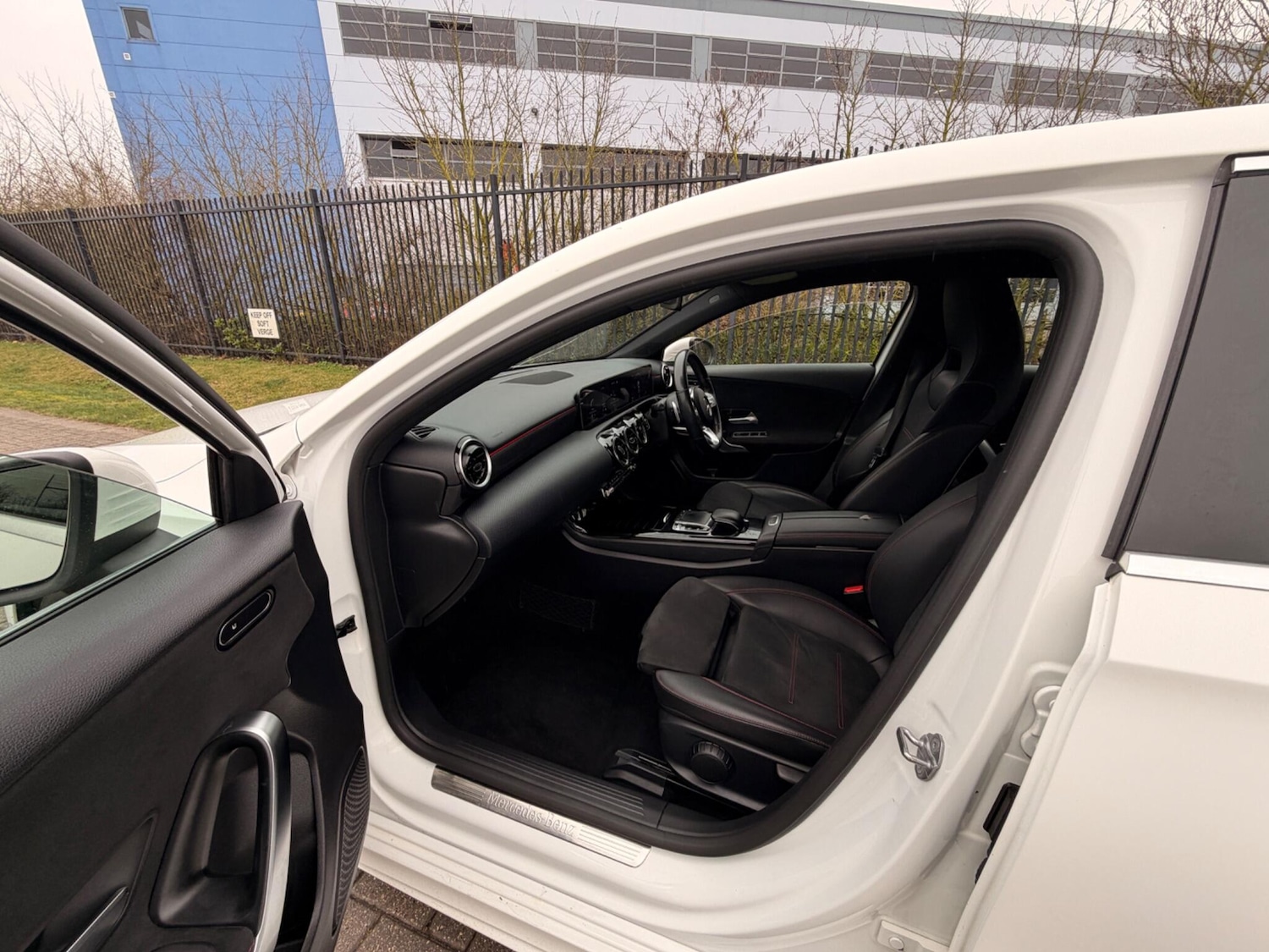 Used Mercedes-Benz A-Class for sale - 77807690: Photo 38