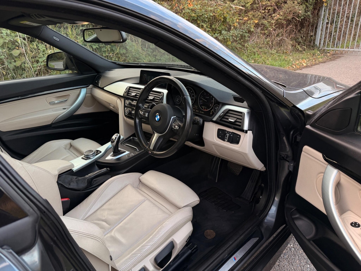 Used BMW 3 Series 2016 for sale - 76409627: Photo 11