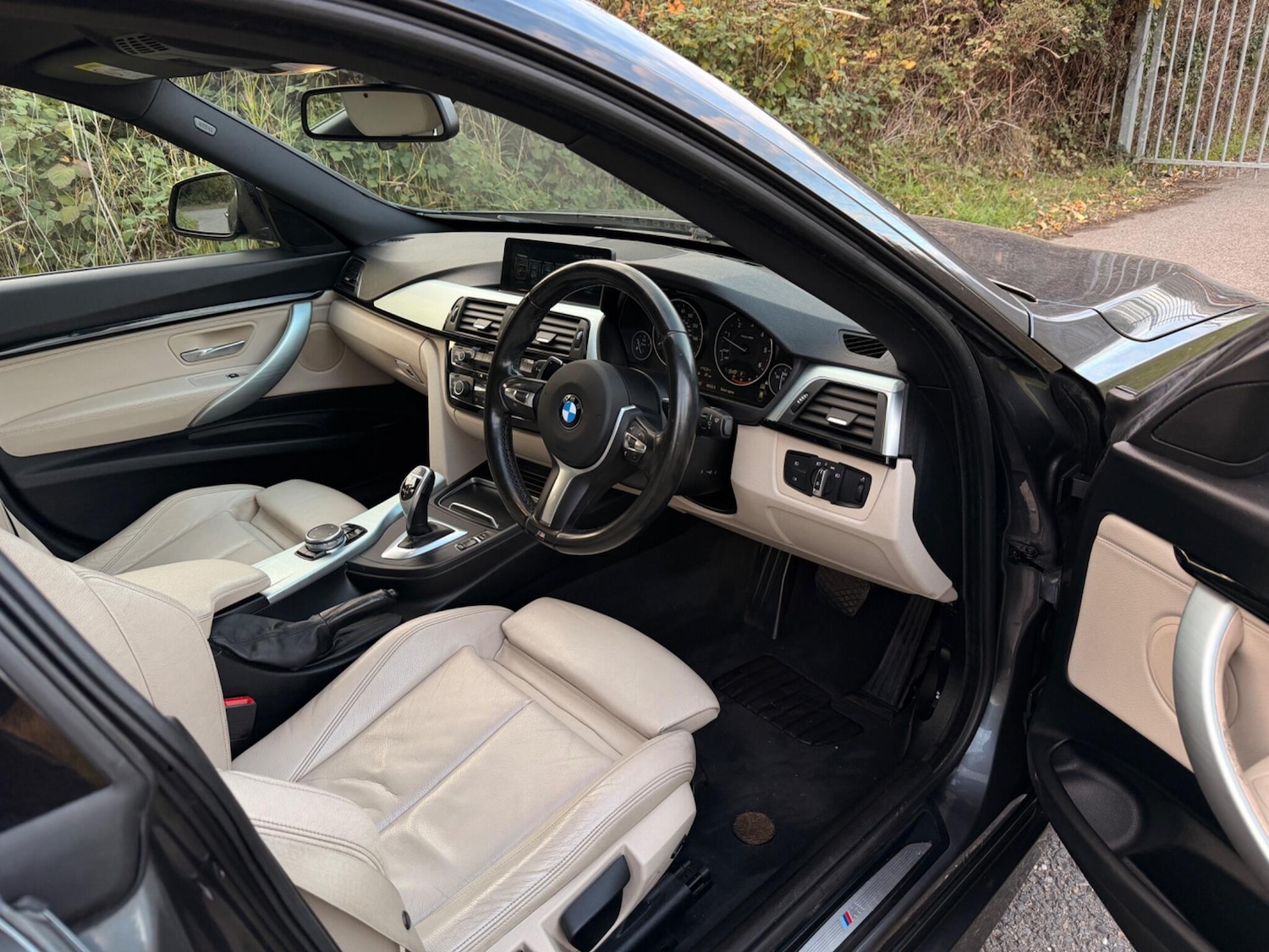 Used BMW 3 Series 2016 for sale - 76409627: Photo 46