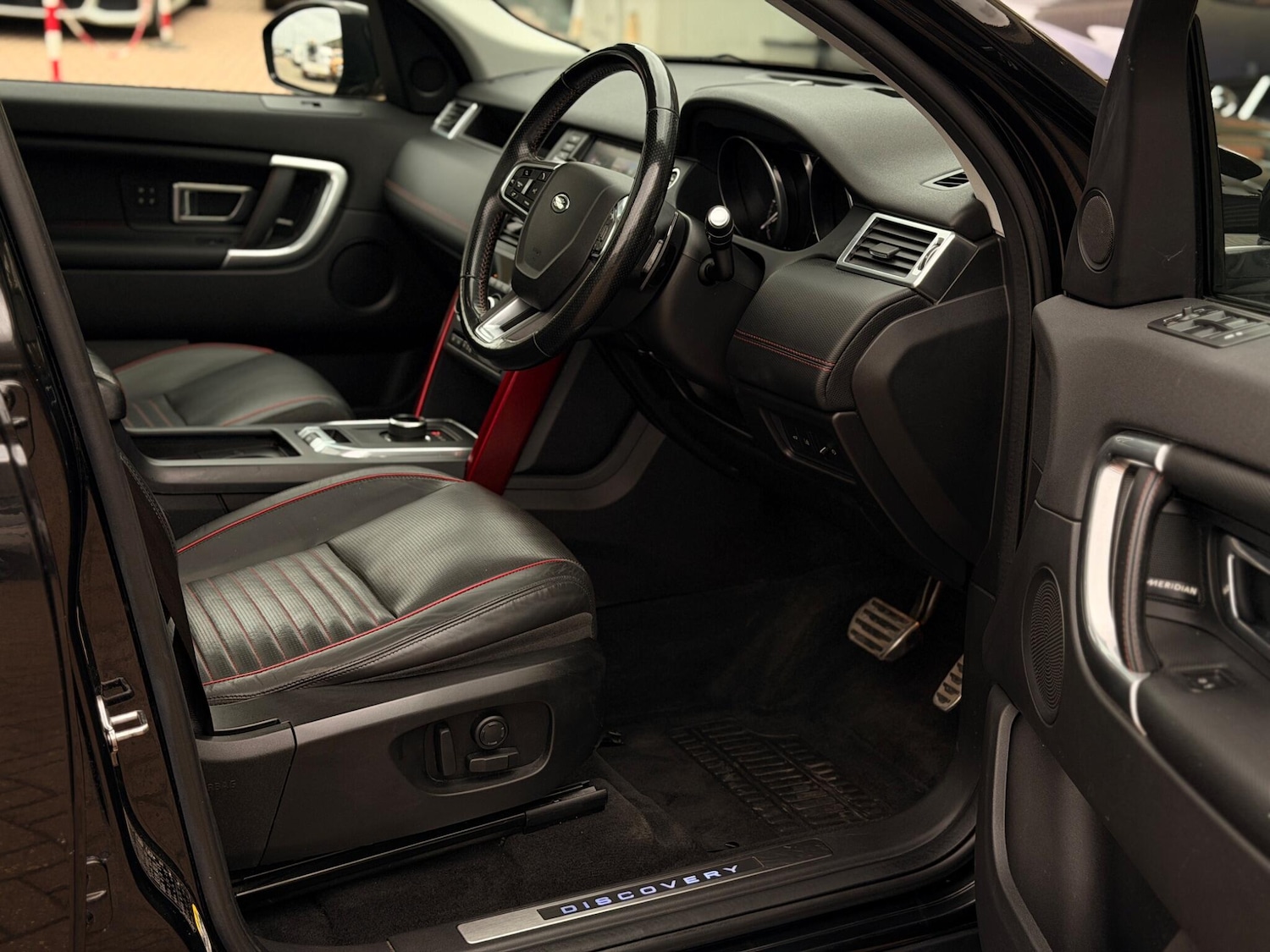 Used Land Rover Discovery Sport 2017 for sale - 77695345: Photo 10