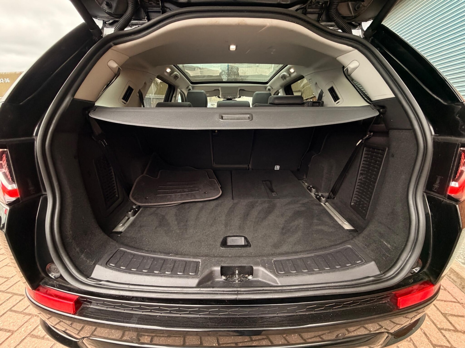 Used Land Rover Discovery Sport 2017 for sale - 77695345: Photo 16