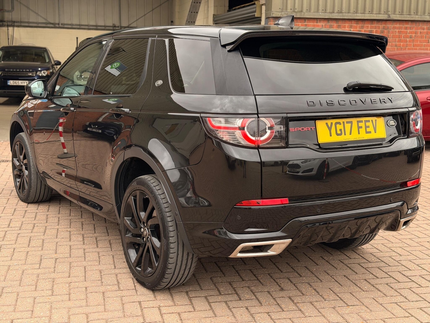 Used Land Rover Discovery Sport 2017 for sale - 77695345: Photo 4