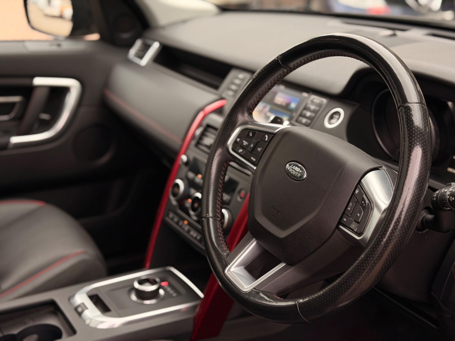 Used Land Rover Discovery Sport 2017 for sale - 77695345: Photo 7