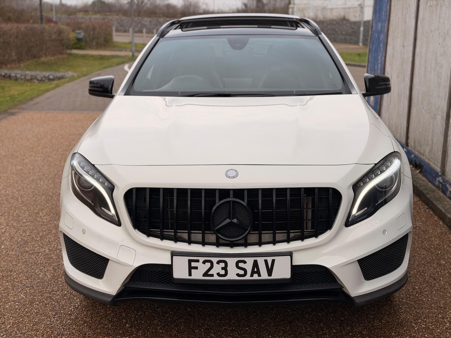 Used Mercedes-Benz GLA for sale - 77266591: Photo 2