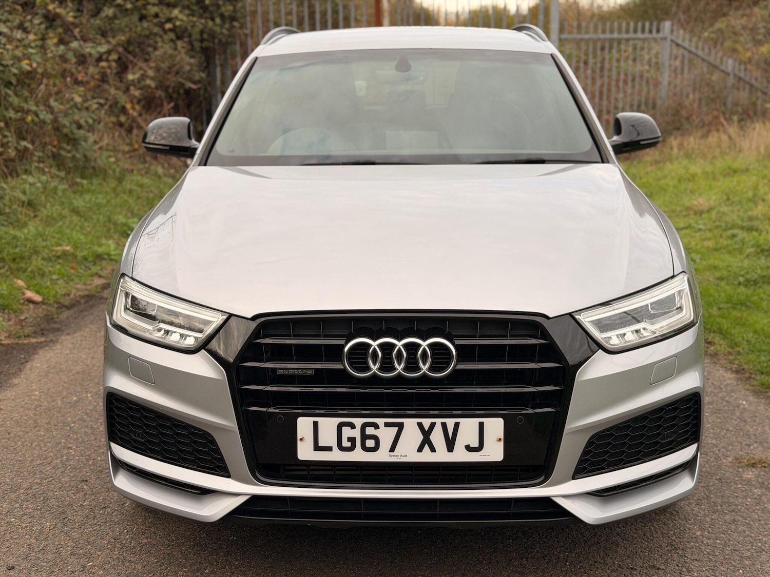 Used Audi Q3 2017 for sale - 76912940: Photo 2