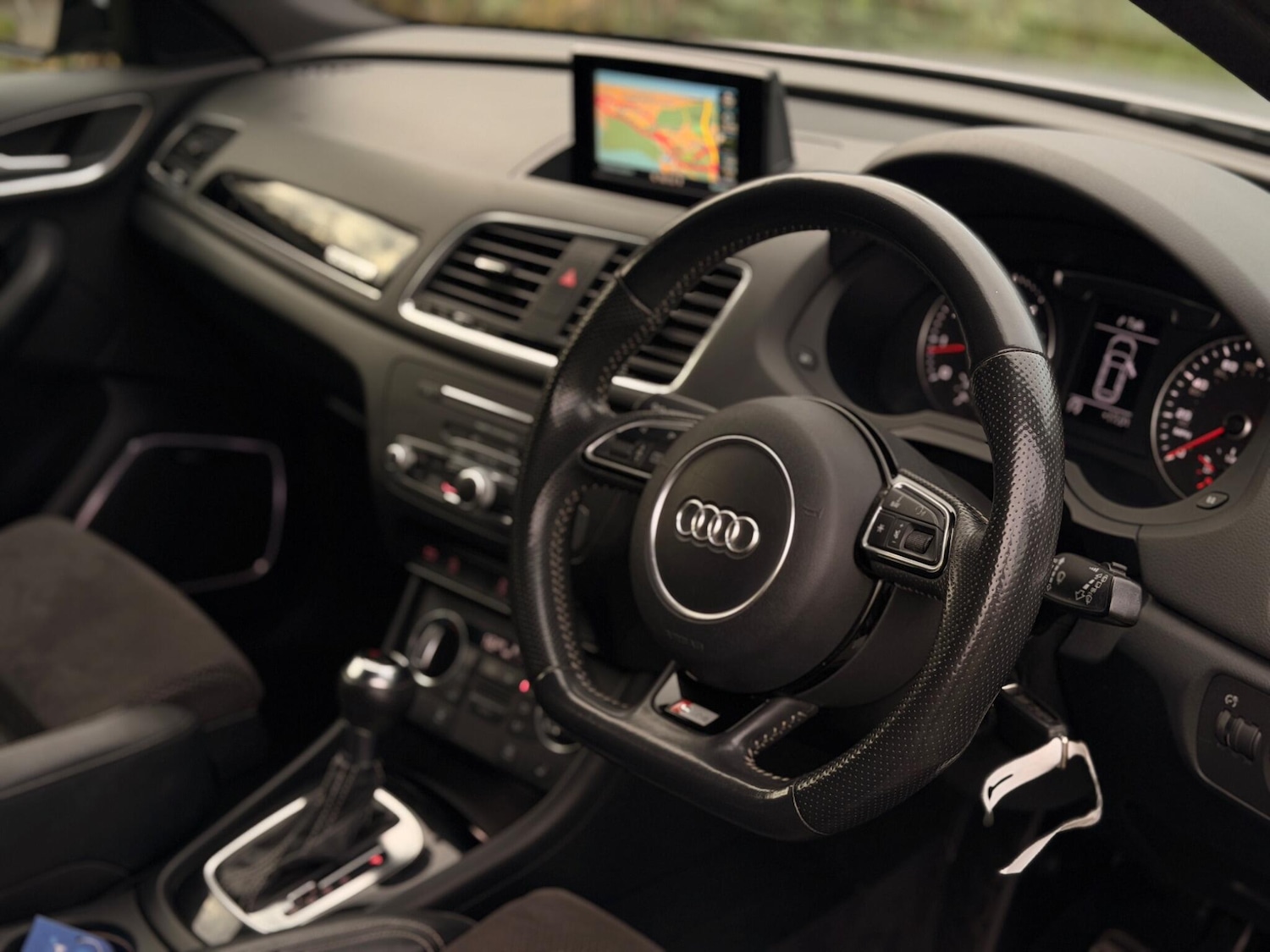 Used Audi Q3 2017 for sale - 76912940: Photo 40