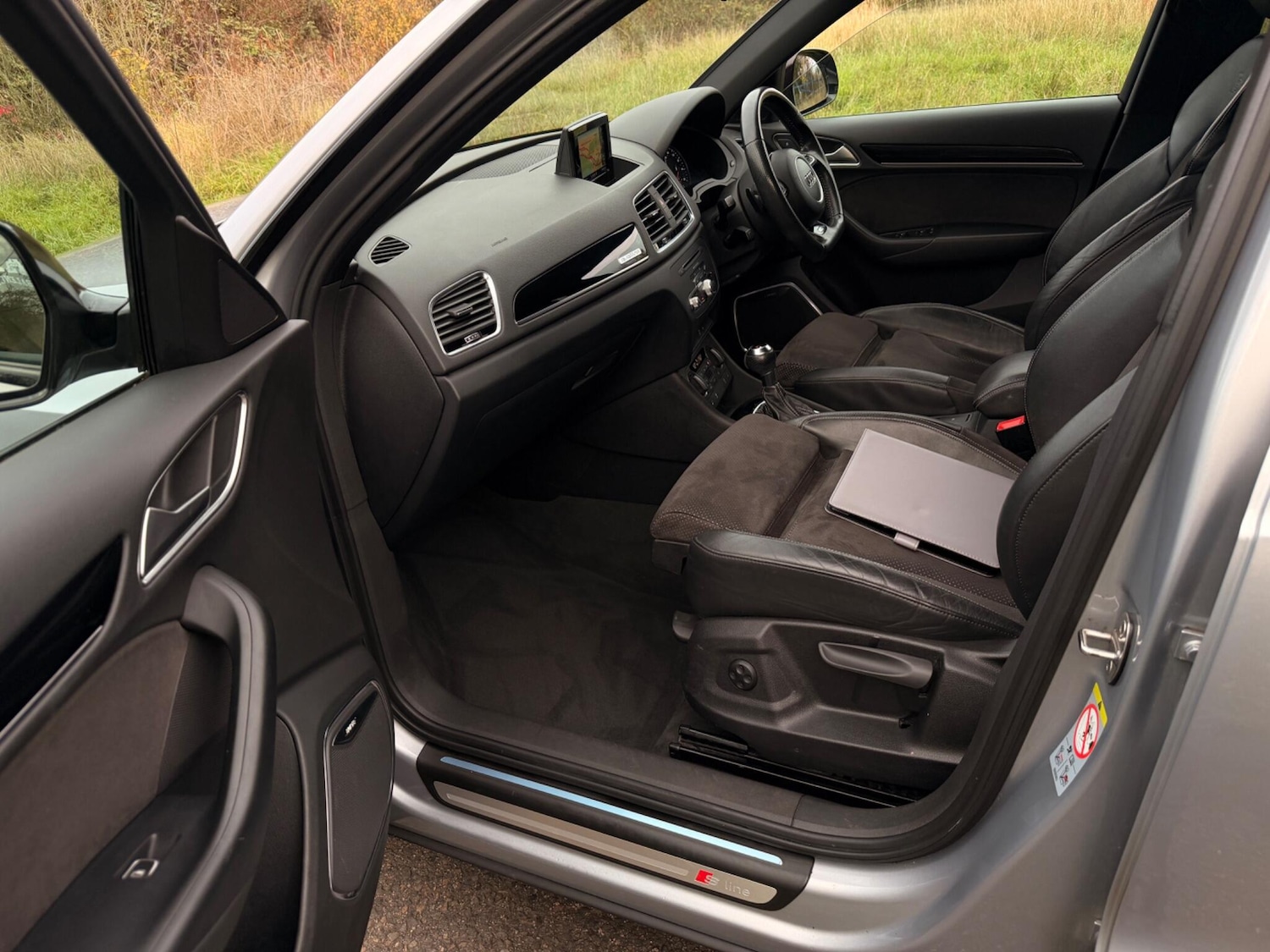 Used Audi Q3 2017 for sale - 76912940: Photo 48