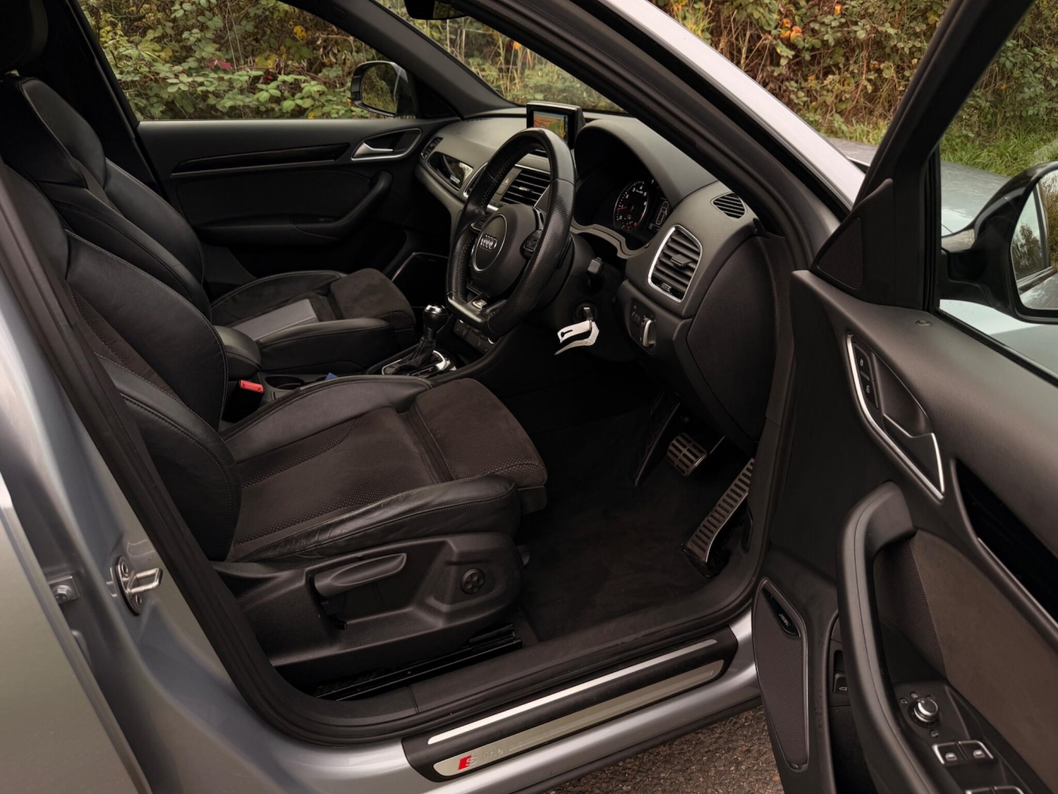 Used Audi Q3 2017 for sale - 76912940: Photo 9