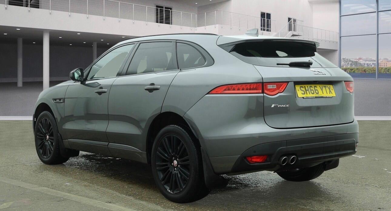 Used Jaguar F-Pace 2016 for sale - 77824343: Photo 3