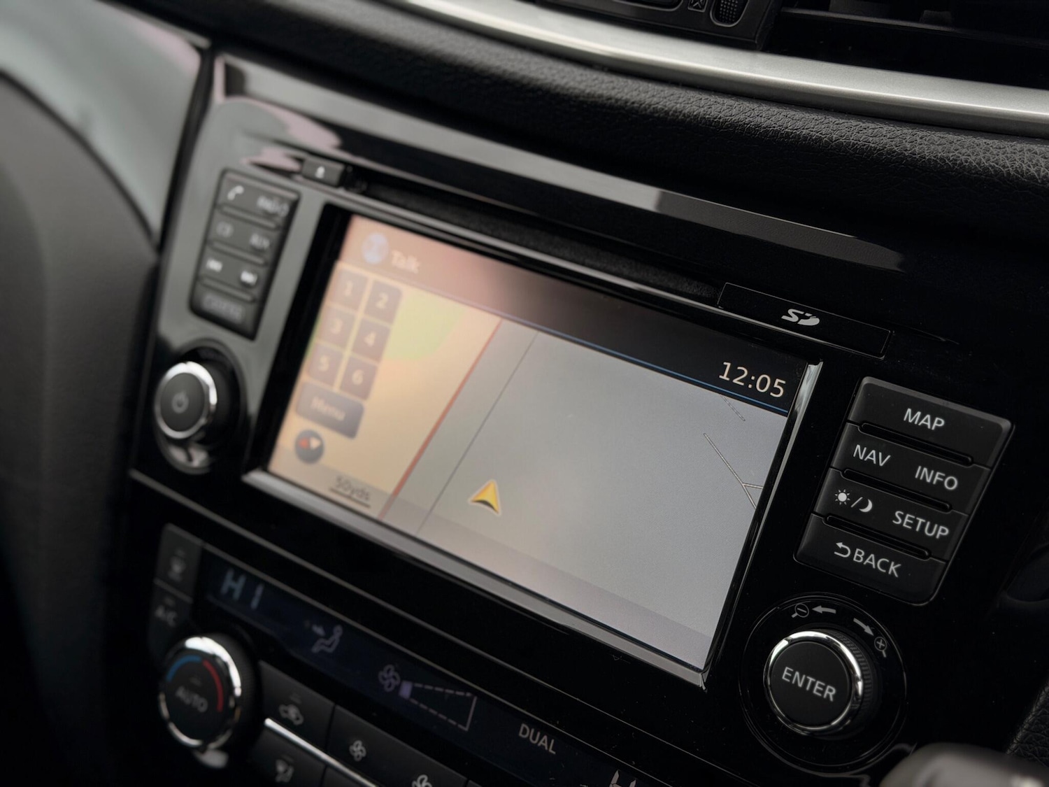 Used Nissan Qashqai 2015 for sale - 77637824: Photo 12