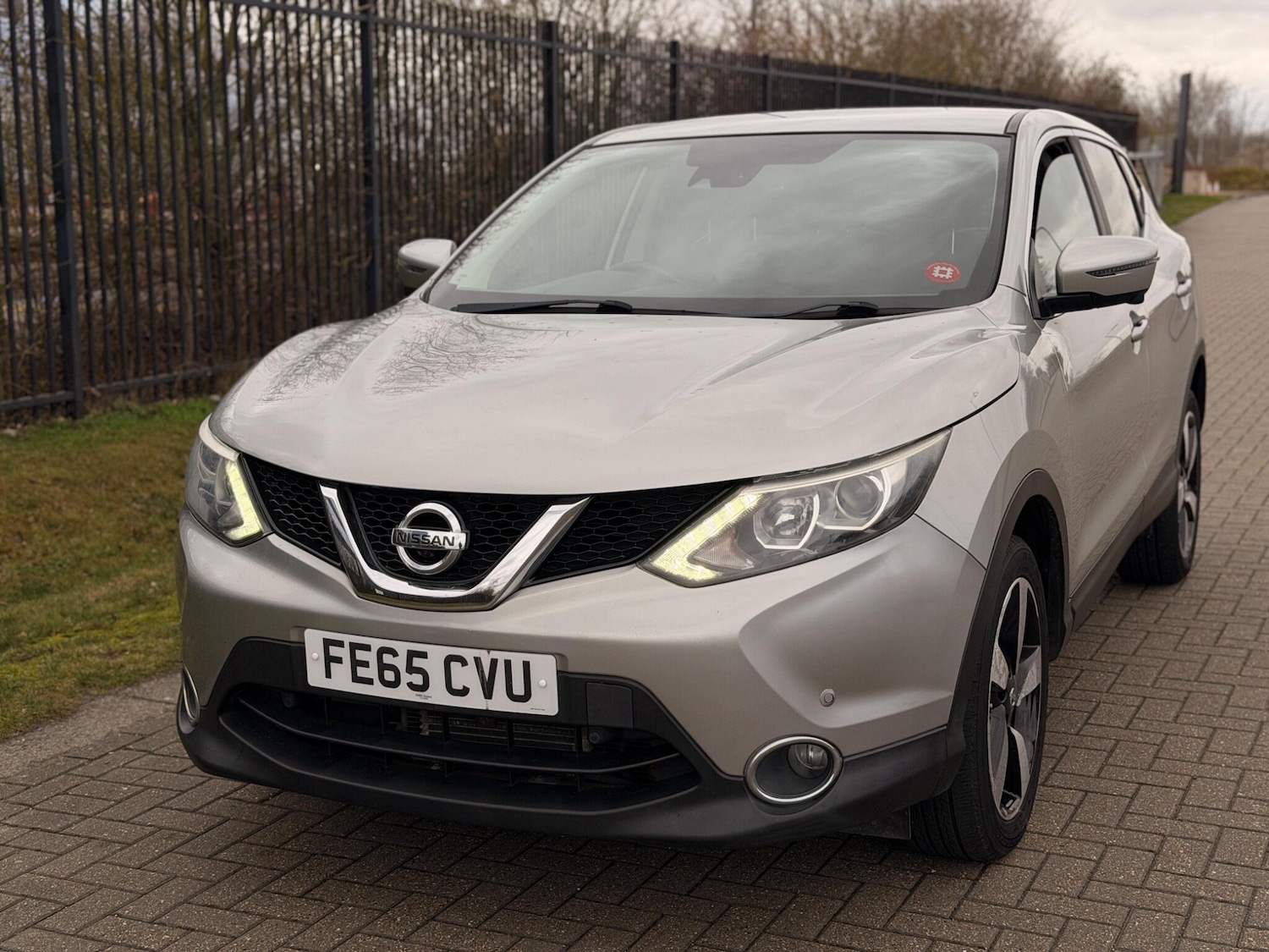 Used Nissan Qashqai 2015 for sale - 77637824: Photo 3