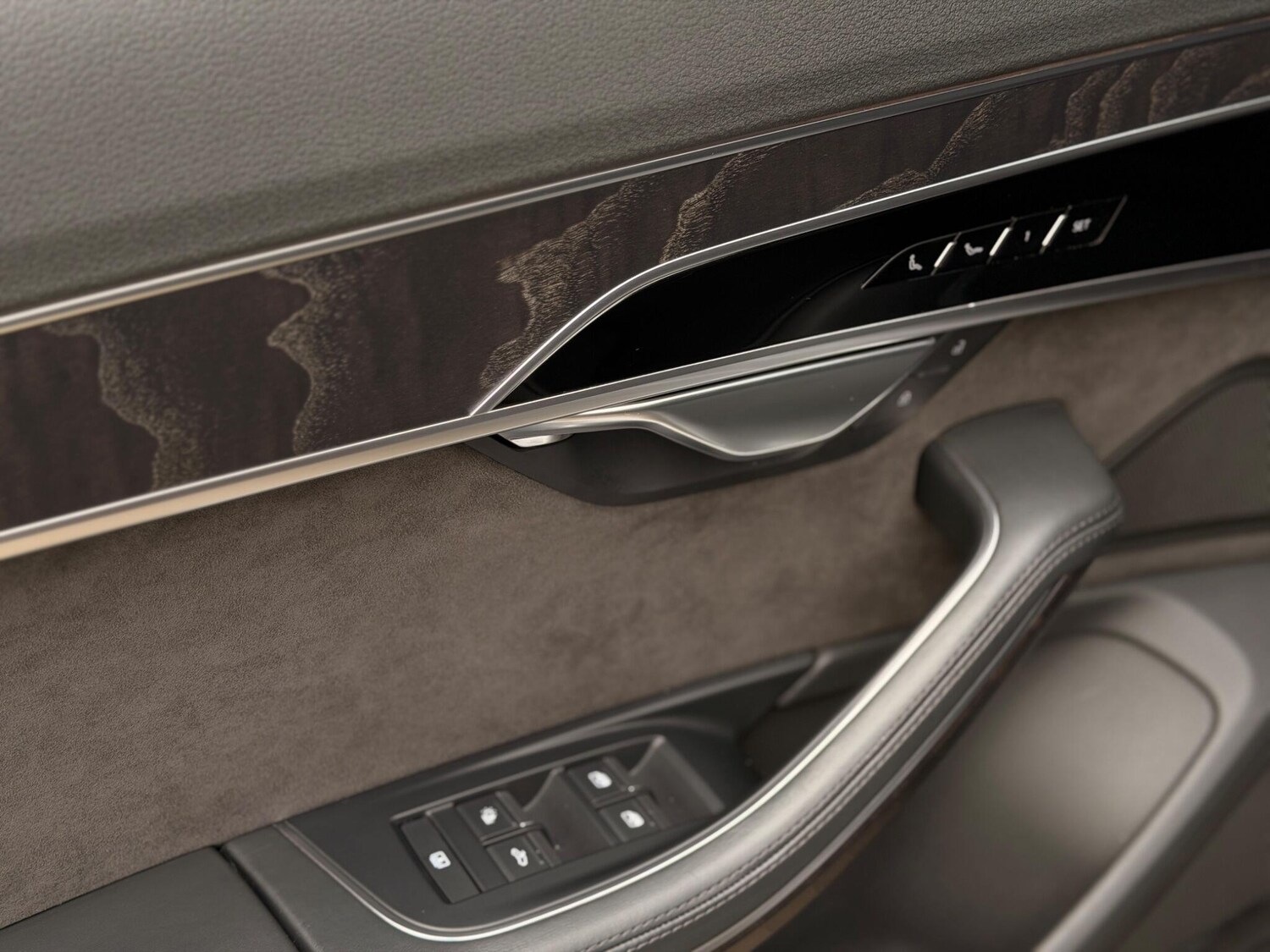 Used Audi A8 2018 for sale - 77696125: Photo 27