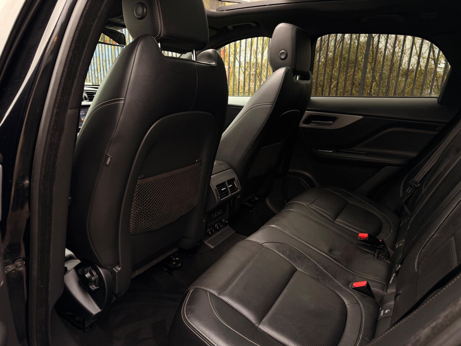 Used Jaguar F-Pace 2017 for sale - 77695346: Photo 10