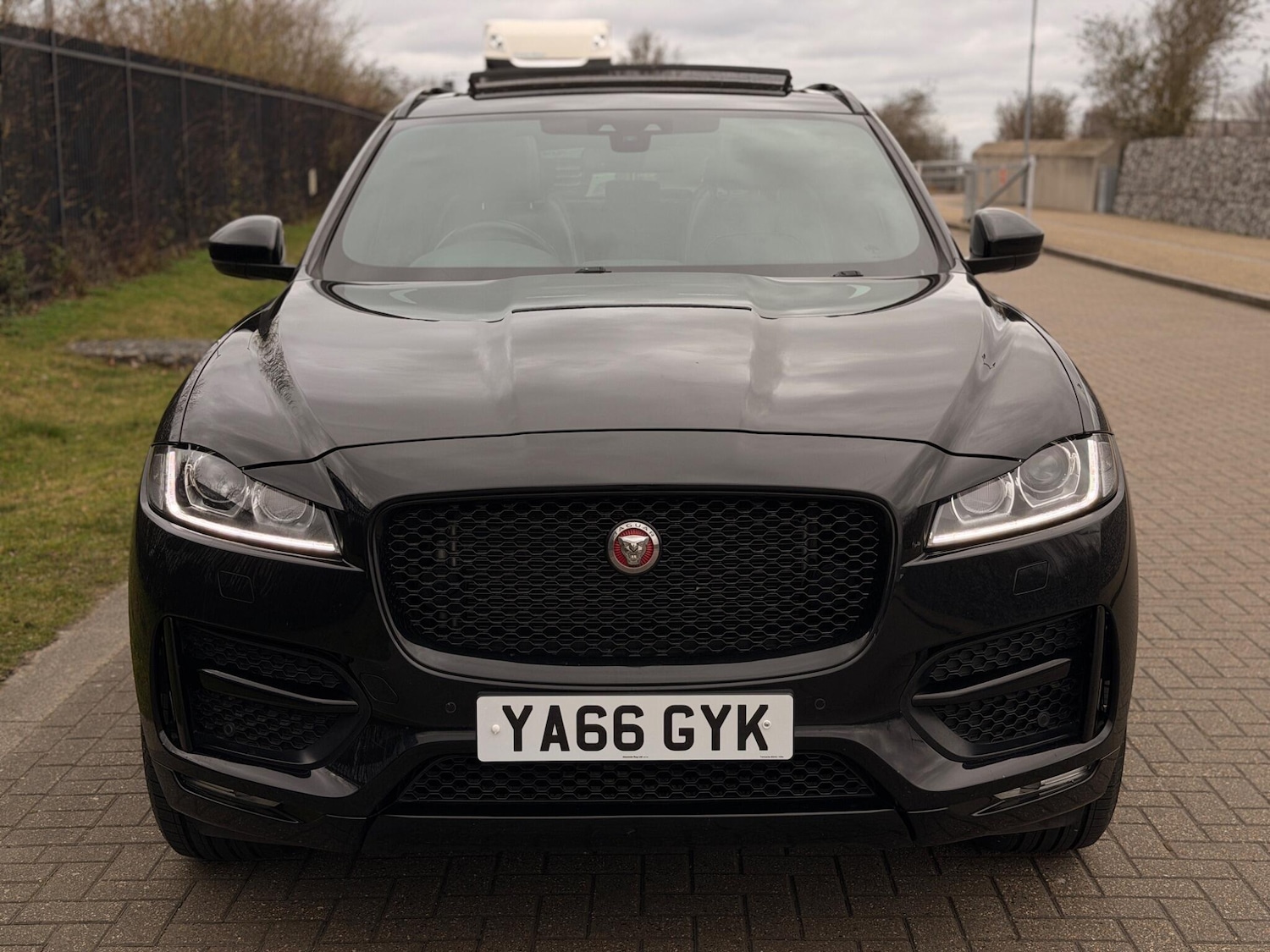 Used Jaguar F-Pace 2017 for sale - 77695346: Photo 16
