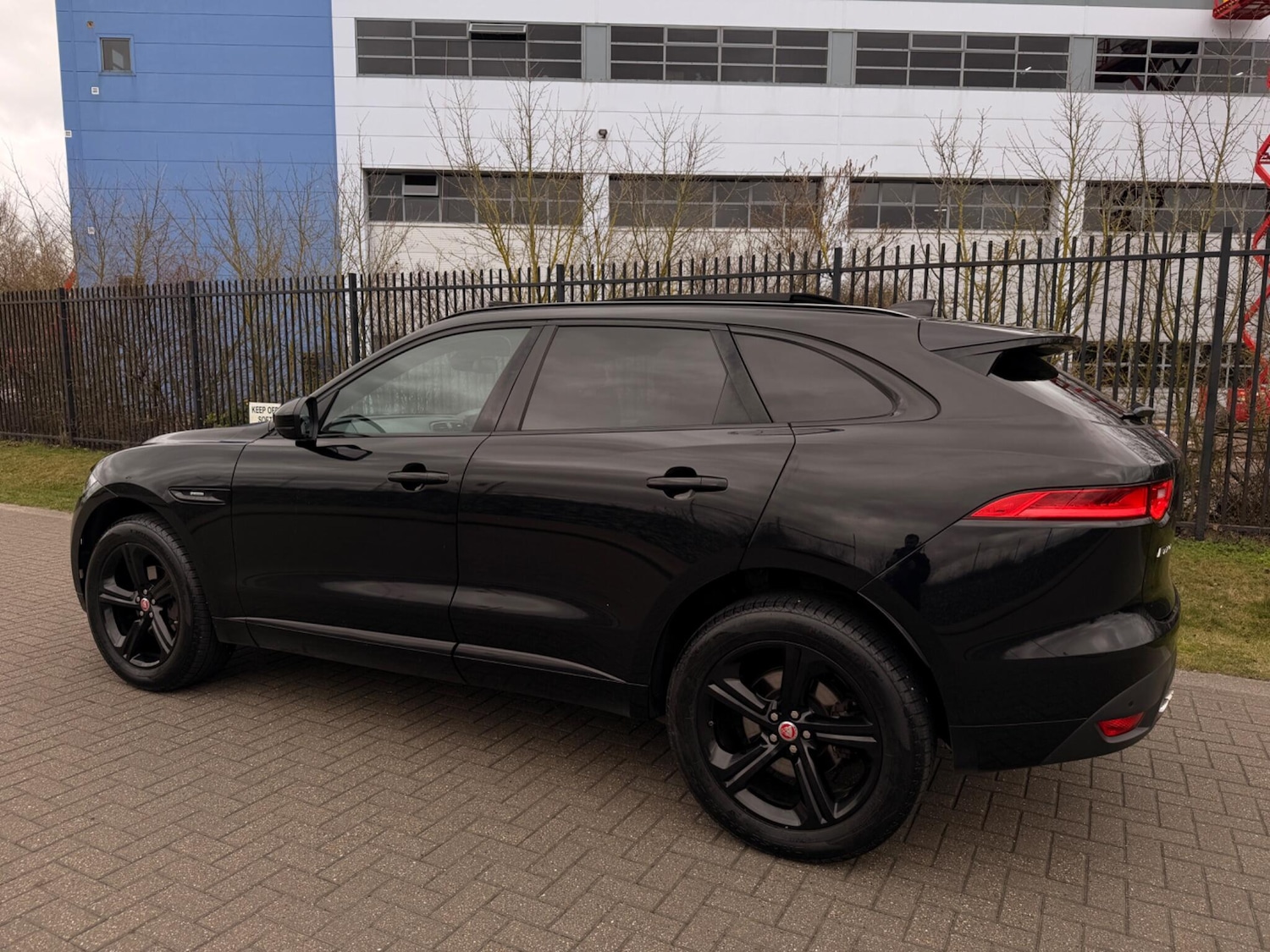 Used Jaguar F-Pace 2017 for sale - 77695346: Photo 30