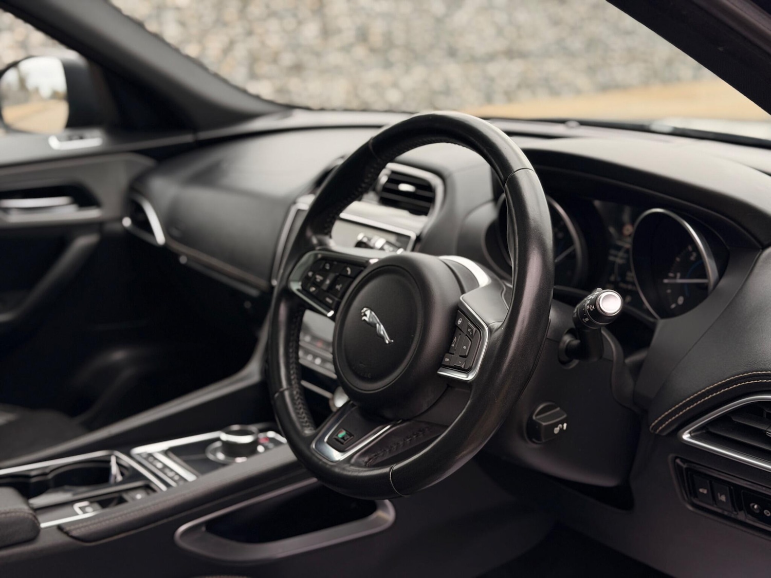 Used Jaguar F-Pace 2017 for sale - 77695346: Photo 7