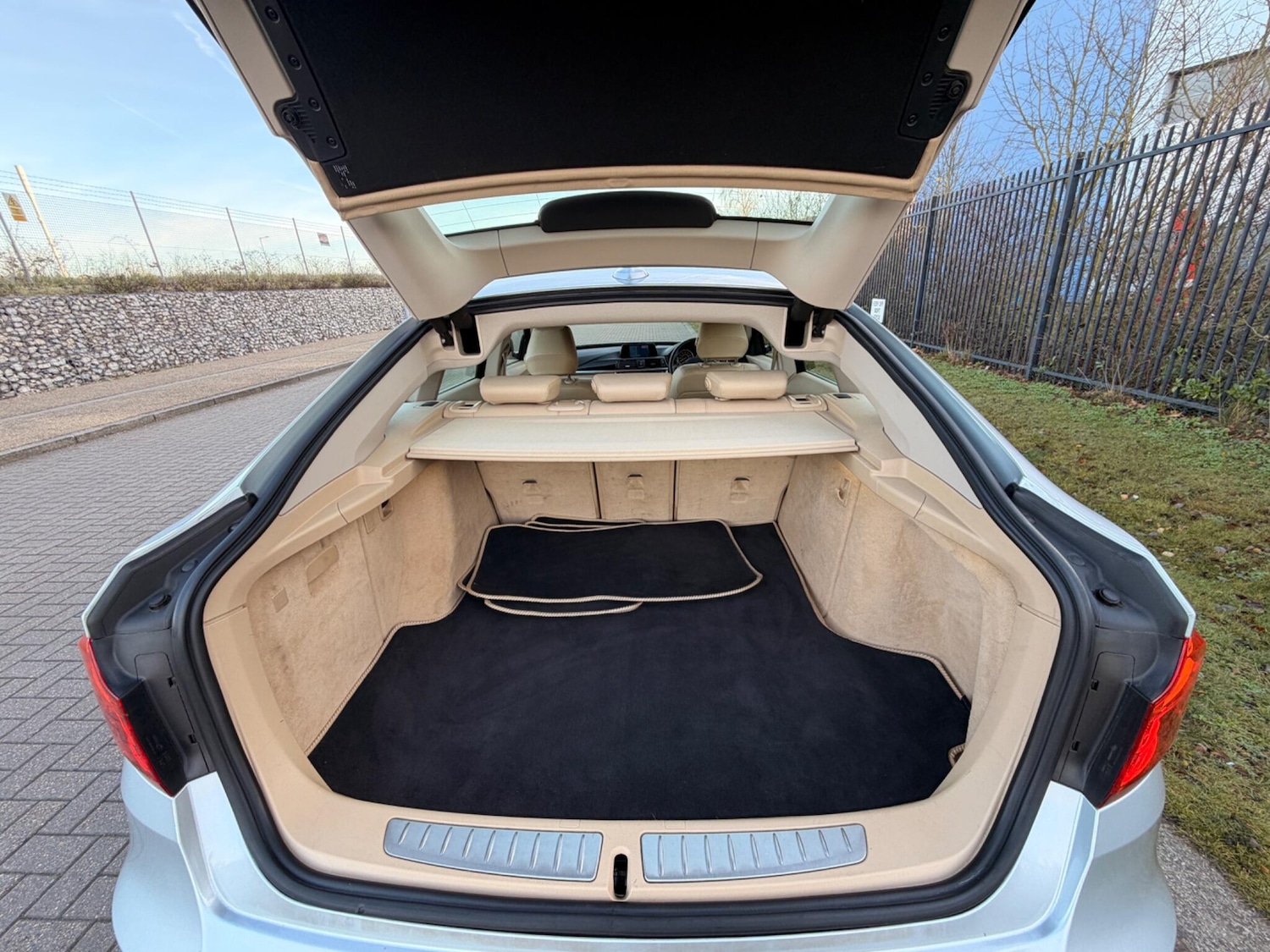 Used BMW 3 Series 2014 for sale - 78072618: Photo 39