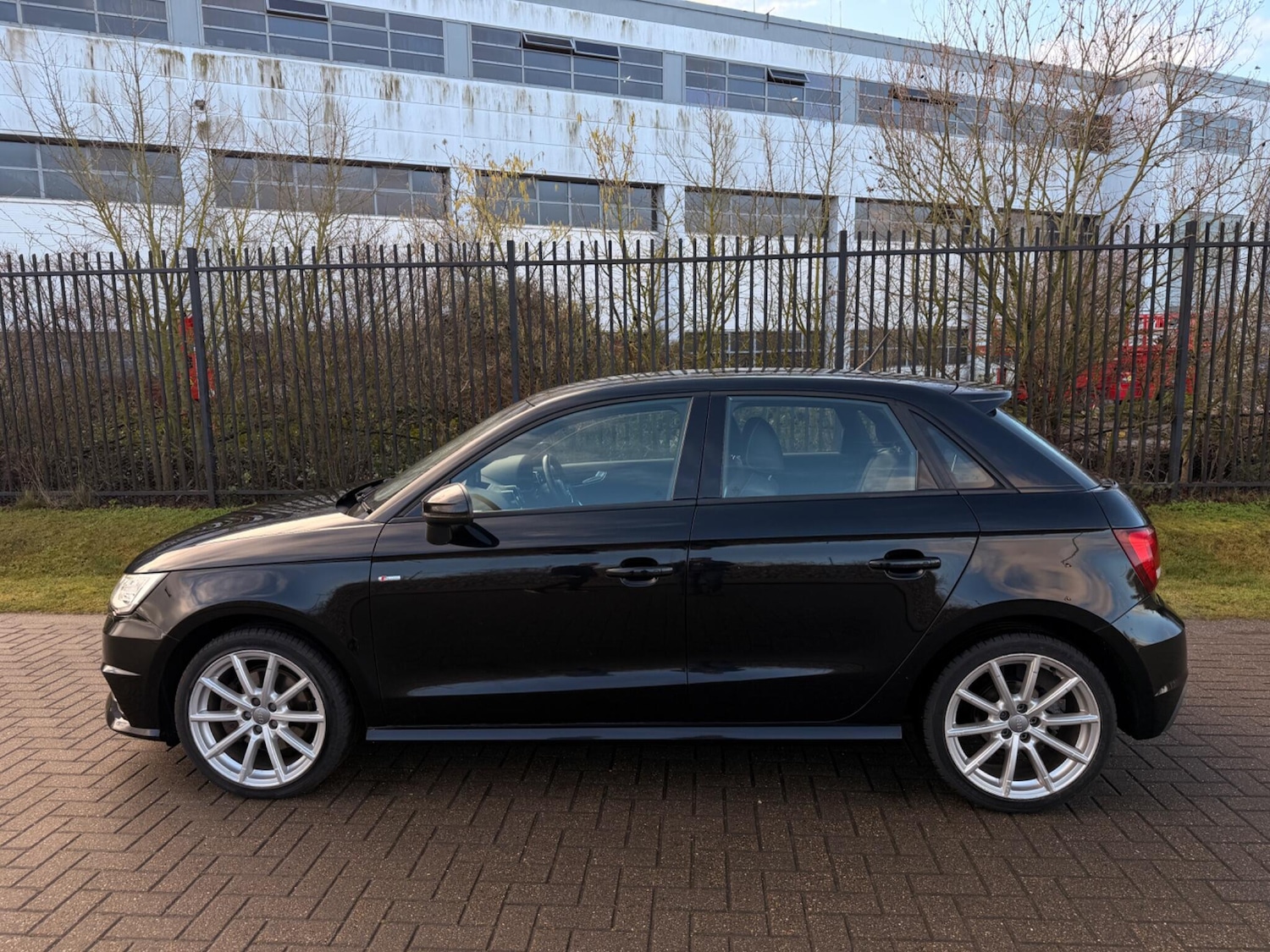 Used Audi A1 for sale - 77266726: Photo 19