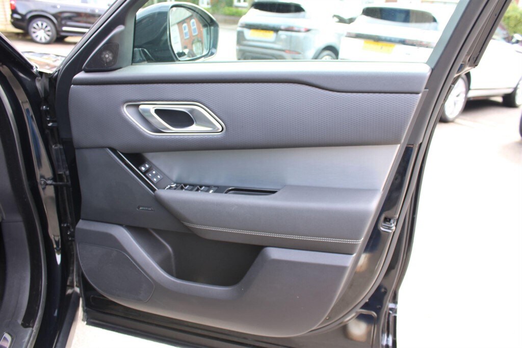 Used Land Rover Range Rover Velar 2023 for sale - 77903608: Photo 63