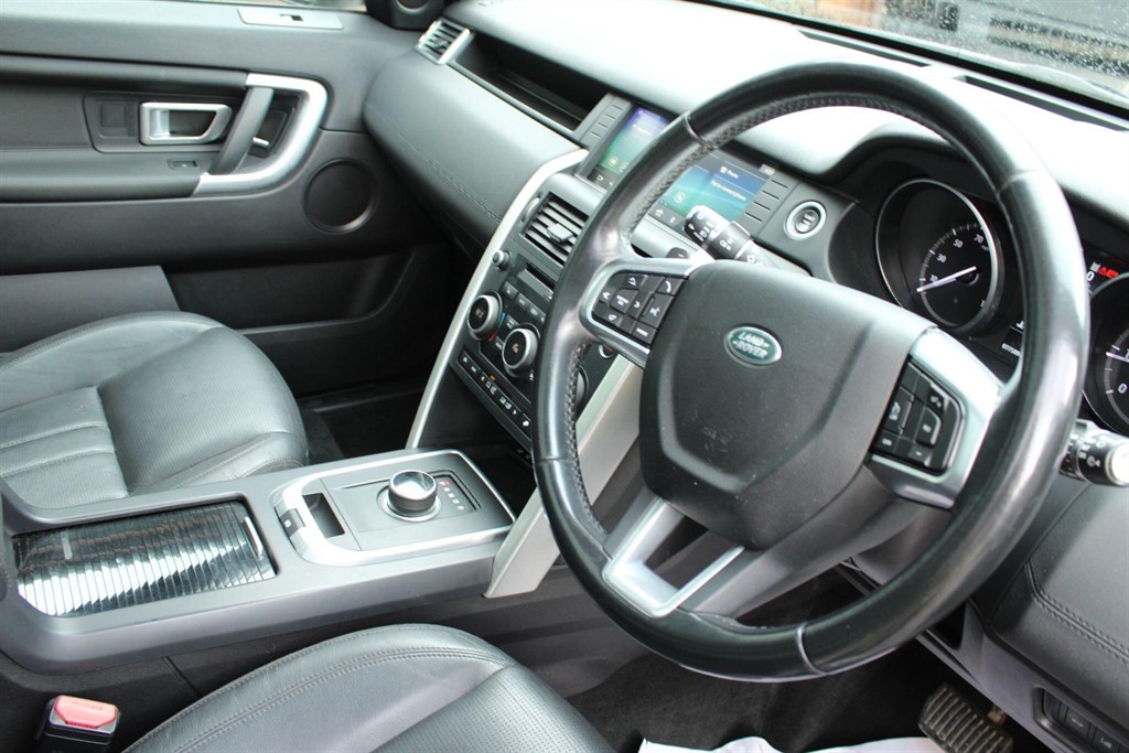 Used Land Rover Discovery Sport 2017 for sale - 77261926: Photo 10