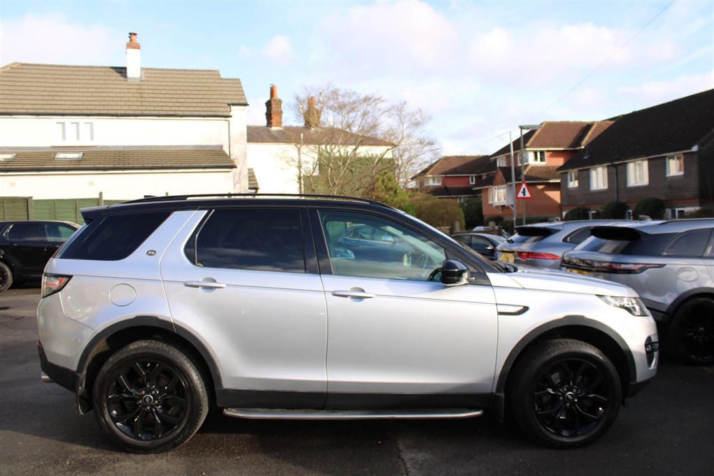 Used Land Rover Discovery Sport 2017 for sale - 77261926: Photo 12