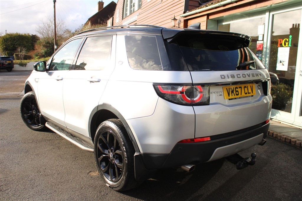 Used Land Rover Discovery Sport 2017 for sale - 77261926: Photo 2