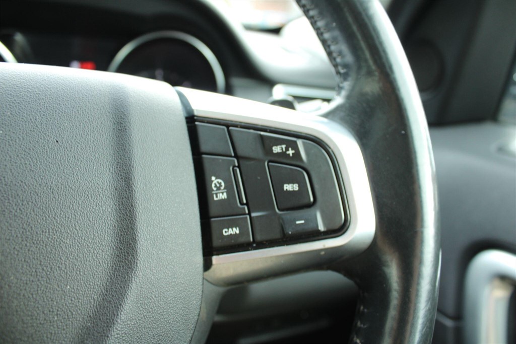 Used Land Rover Discovery Sport 2017 for sale - 77261926: Photo 49