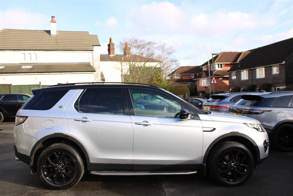 Used Land Rover Discovery Sport 2017 for sale - 77261926: Photo 59