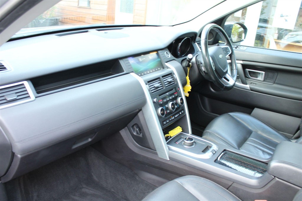 Used Land Rover Discovery Sport 2017 for sale - 77261926: Photo 7