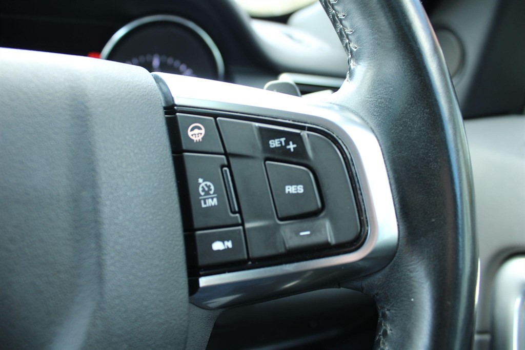 Used Land Rover Discovery Sport 2015 for sale - 78055453: Photo 29