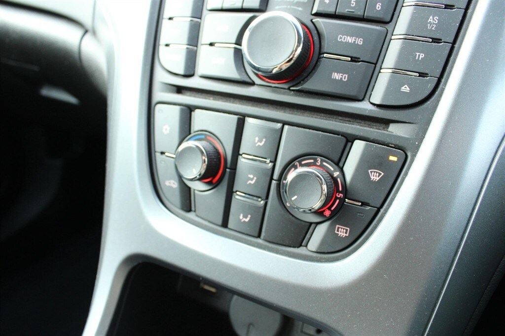 Used Vauxhall Astra GTC 2014 for sale - 77393671: Photo 25