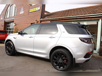 Used Land Rover Discovery Sport 2020 for sale - 77563439: Photo